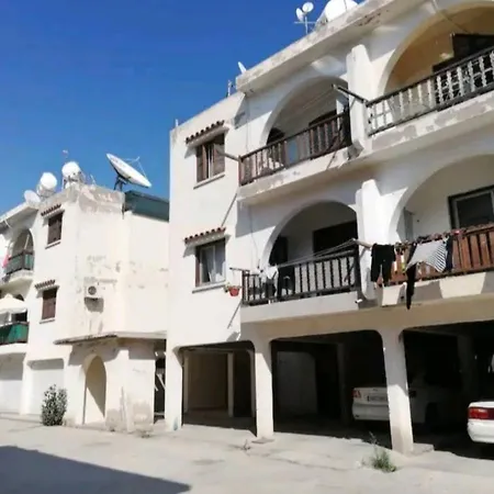 Utopia Apartment