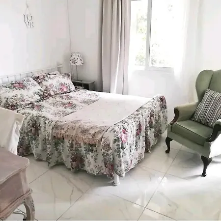 Utopia Apartment *